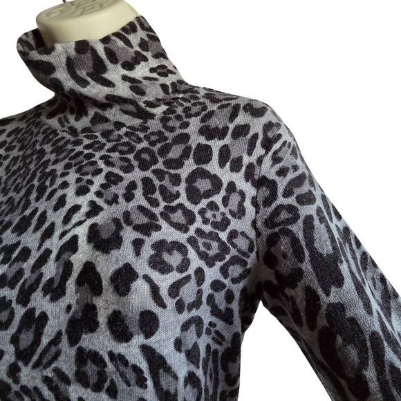 CACHÉ M Y2K Early 2000s Turtleneck Leopard Knit Sweater Dress - Picture 3 of 11